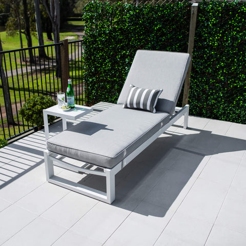 Milan Menzin w/Cushion - Outdoor Sun Lounge