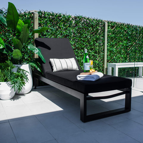 Milan w/Cushion - Outdoor Sun Lounge