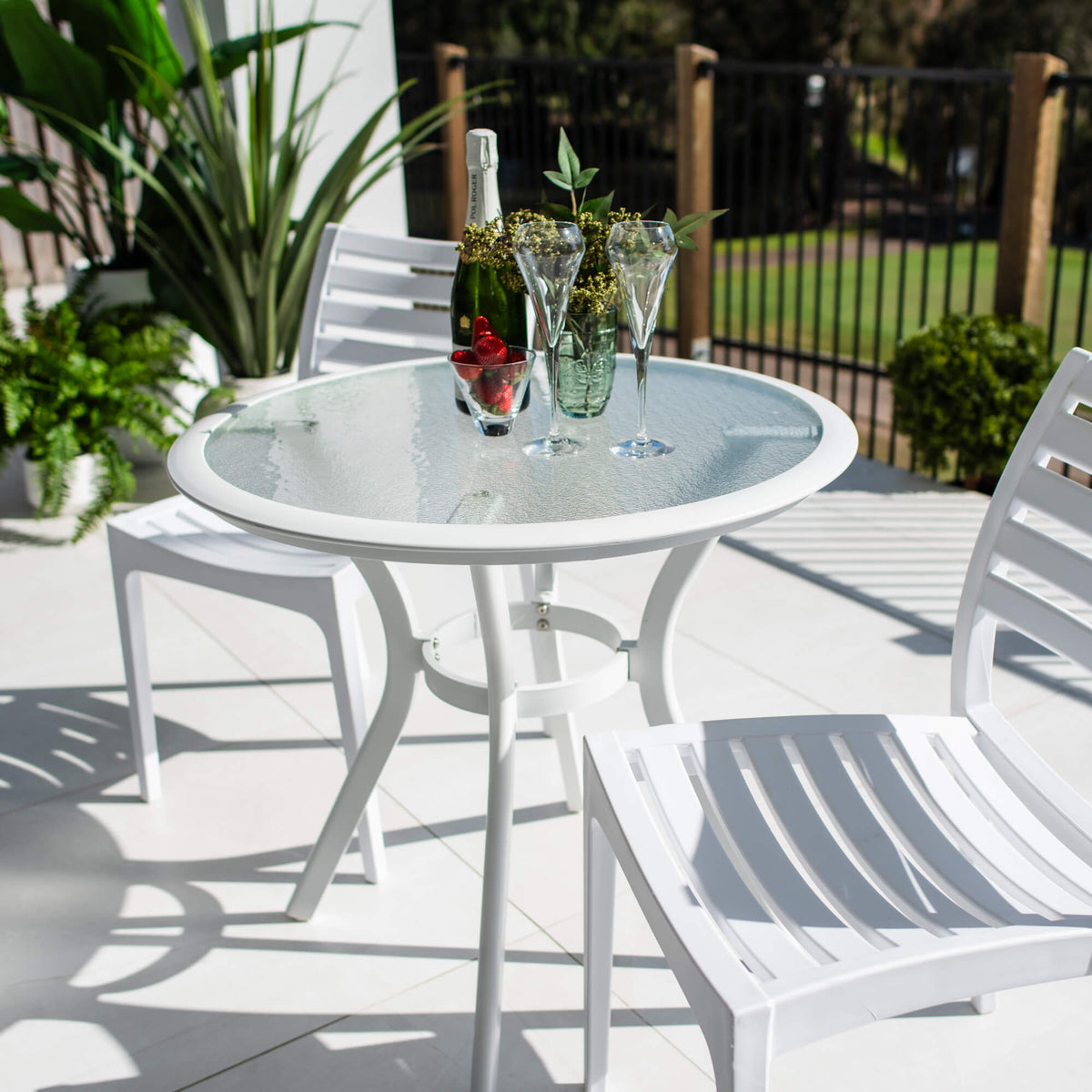 best-outdoor-furniture-Apollo Coventry - 3pce - Outdoor Bistro Set #color_WHITE