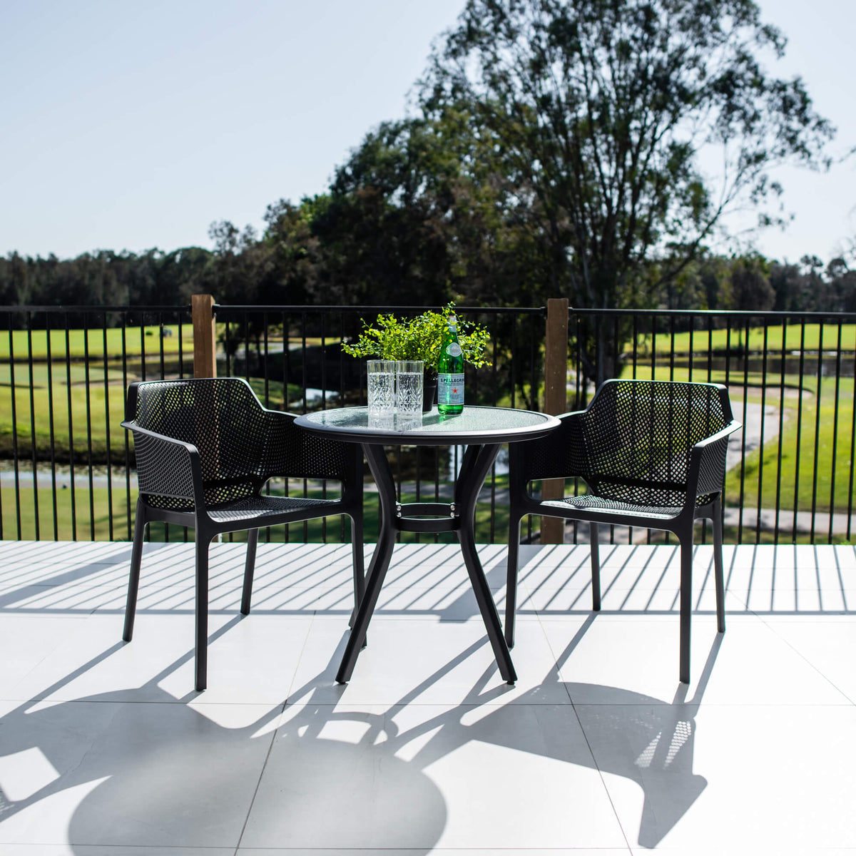 Nero Coventry - 3pce - Outdoor Dining Set