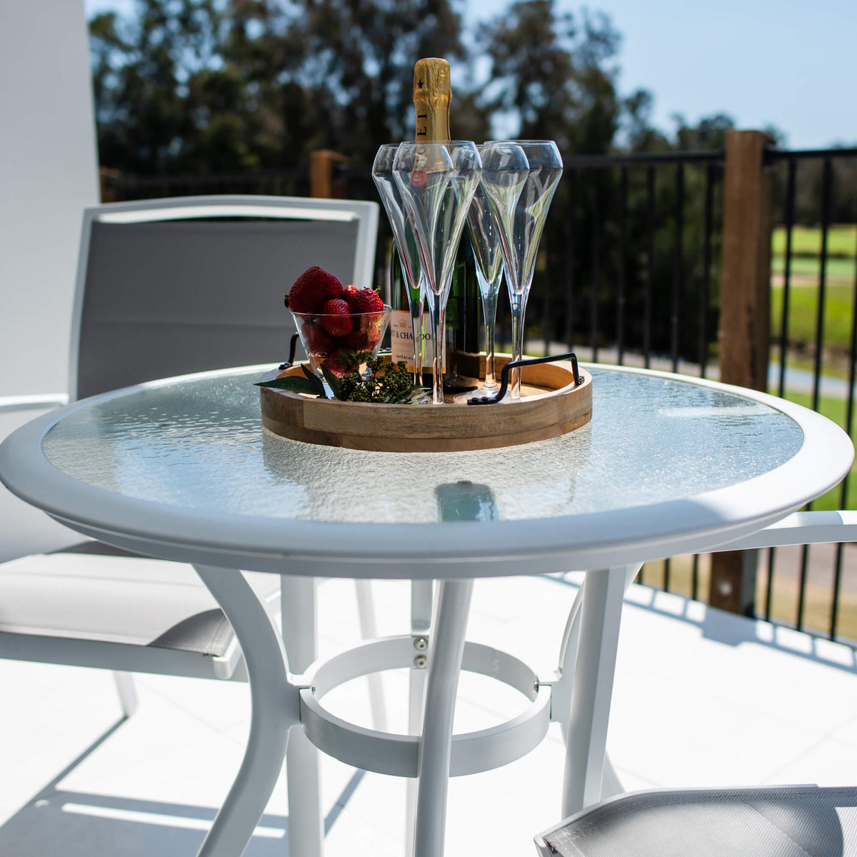 best-outdoor-furniture-Shelby Coventry - 3pce - Outdoor Bistro Set #color_WHITE