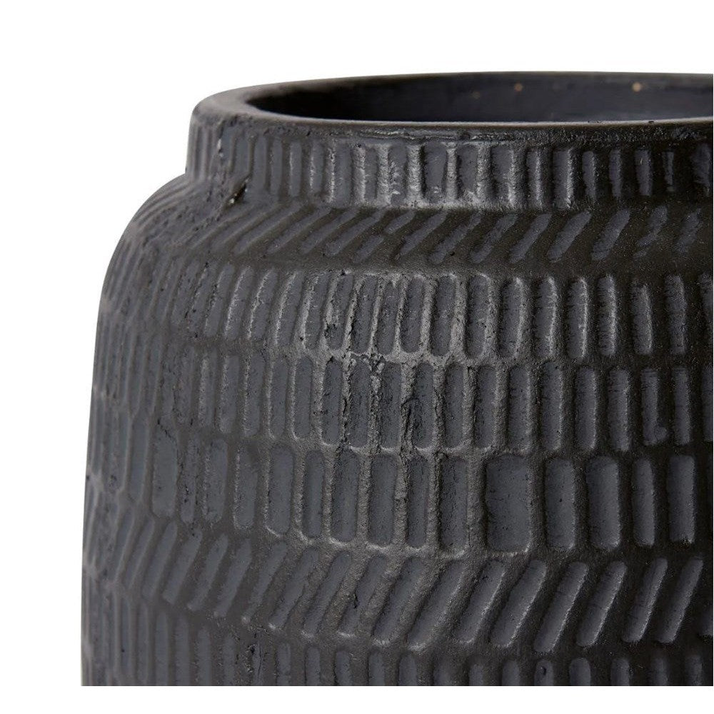 best-outdoor-furniture-Terrell Pot - Black