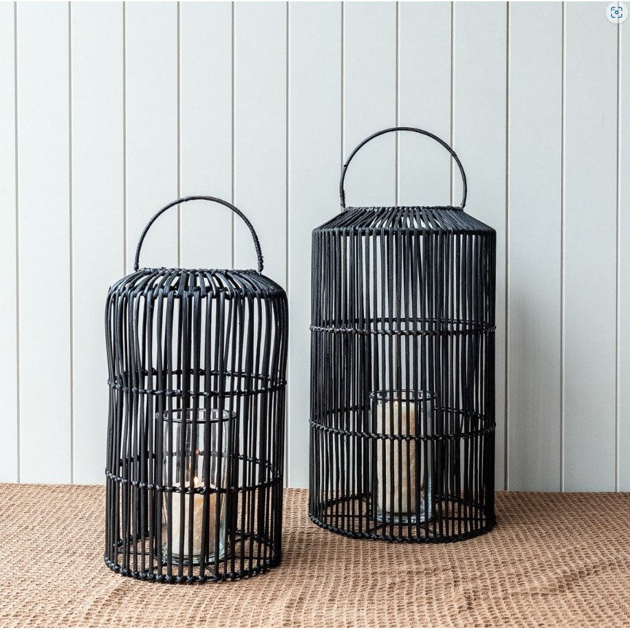 best-outdoor-furniture-Toby Cylinder Lantern Black Medium