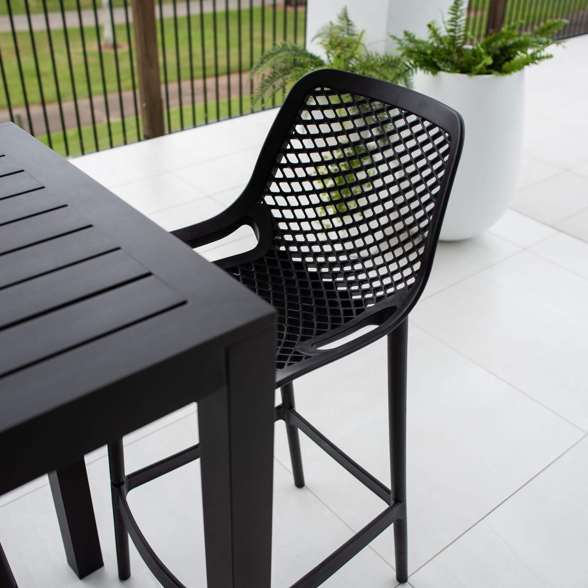 best-outdoor-furniture-Air 75 Aria - 5pce (150x65) - Outdoor Bar Set #color_BLACK