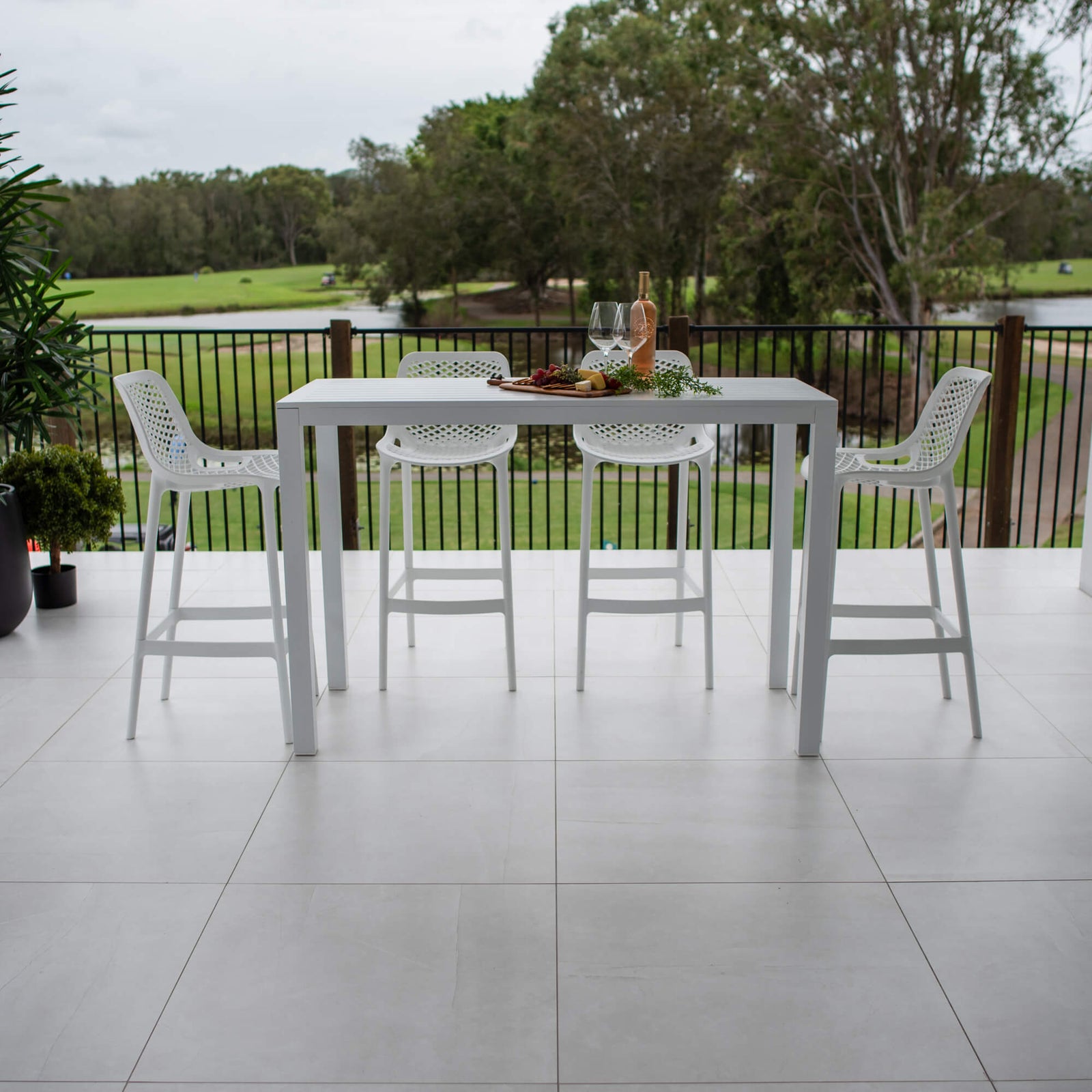 best-outdoor-furniture-Air 75 Aria - 5pce (150x65) - Outdoor Bar Set #color_WHITE