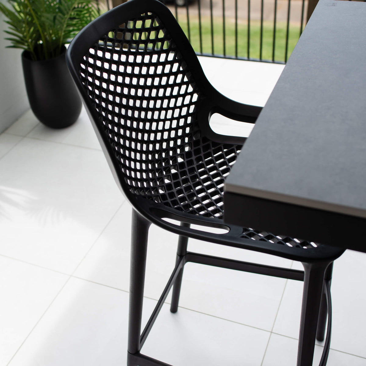 best-outdoor-furniture-Air 75 Malibu - 5pce (150x65) - Outdoor Bar Set #color_BLACK