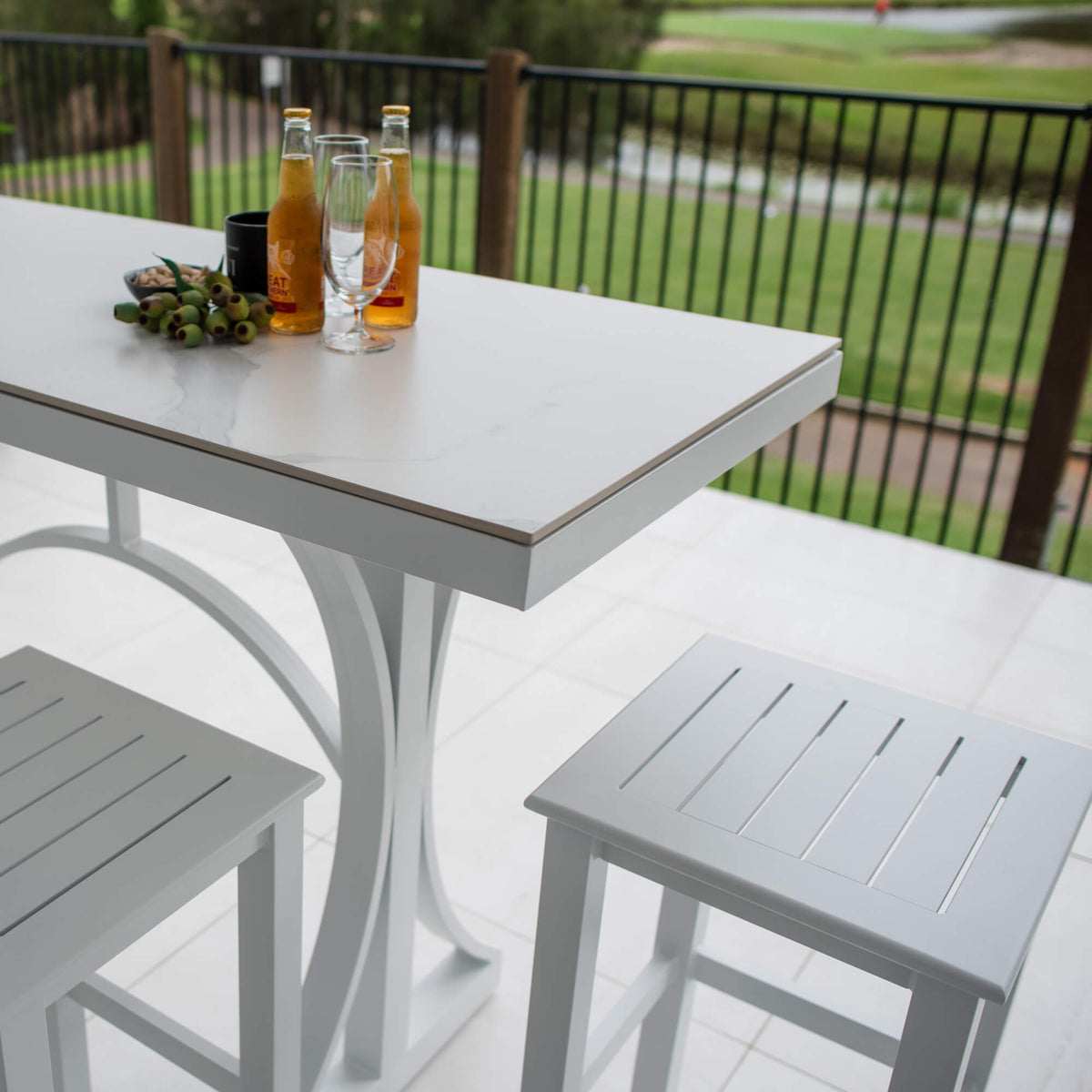 best-outdoor-furniture-Kirra Malibu - 5pce (150x65) - Outdoor Bar Set #color_WHITE