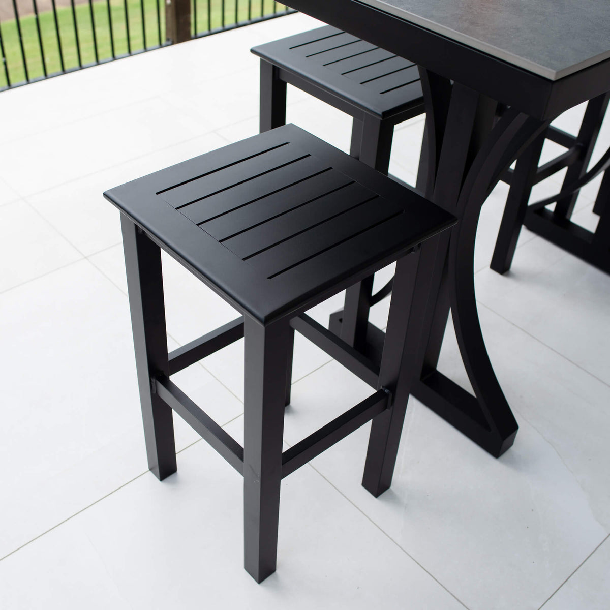 best-outdoor-furniture-Kirra Malibu - 5pce (150x65) - Outdoor Bar Set #color_BLACK