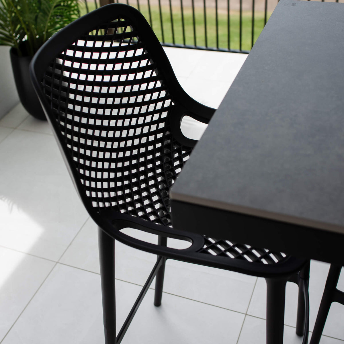 best-outdoor-furniture-Roma 75 Malibu - 5pce (150x65) - Outdoor Bar Set #color_BLACK