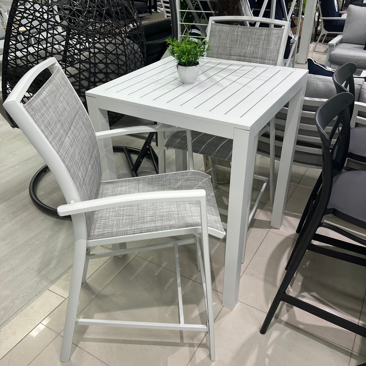 best-outdoor-furniture-Shelby Aria - 3pce (80x80) - Outdoor Bar Set