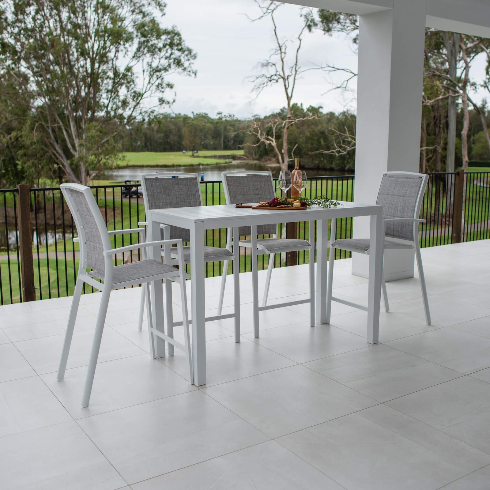 best-outdoor-furniture-Shelby Alum Slat Bar - 5pce - Outdoor Bar Set F #color_WHITE 