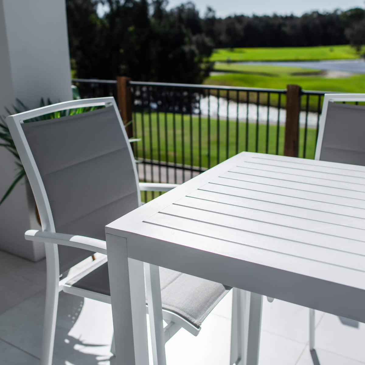 best-outdoor-furniture-Shelby Aria - 5pce (150x80) - Outdoor Bar Set #color_WHITE