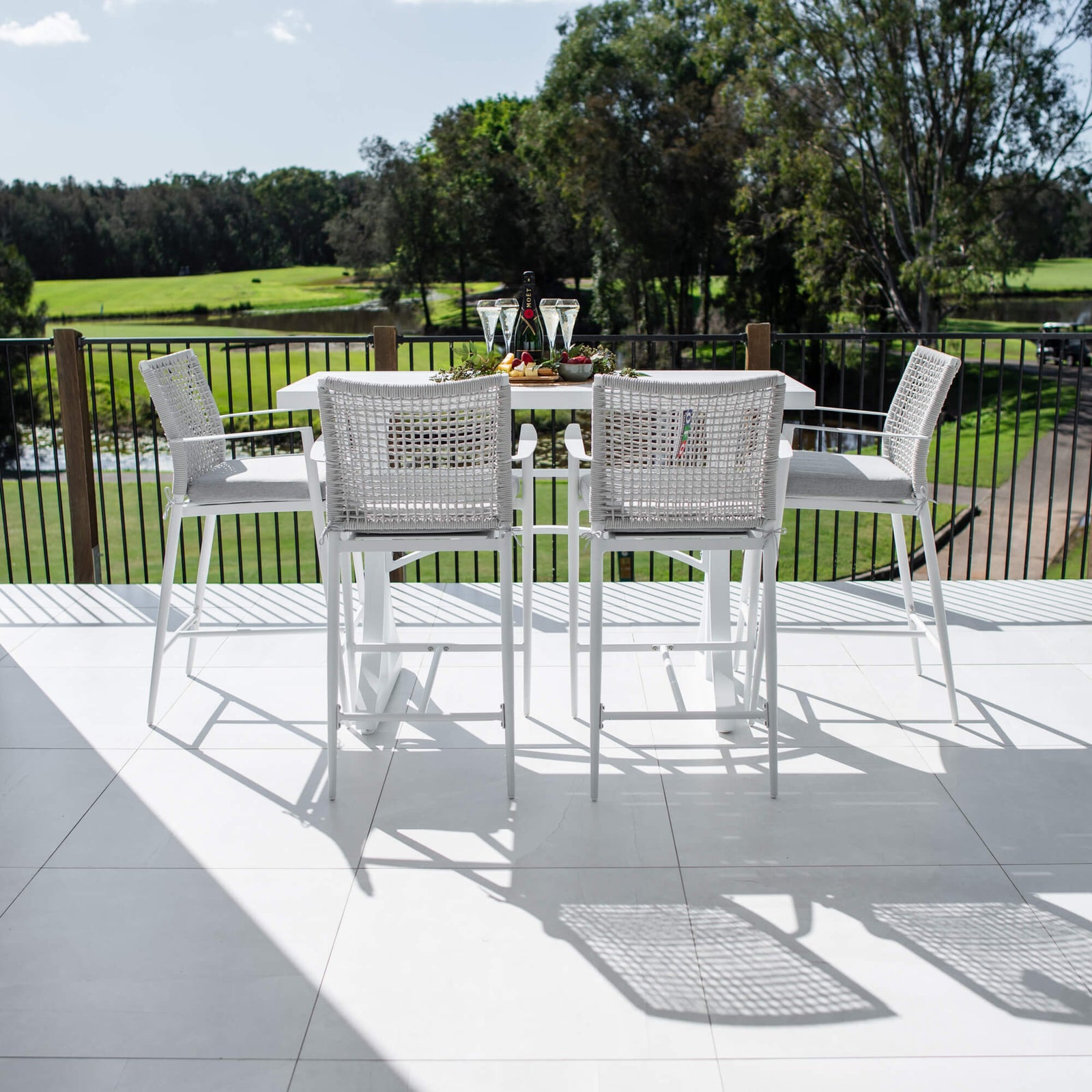 best-outdoor-furniture-Vienna Rope Bergen - 5pce (150x65) - Outdoor Bar Set #color_WHITE