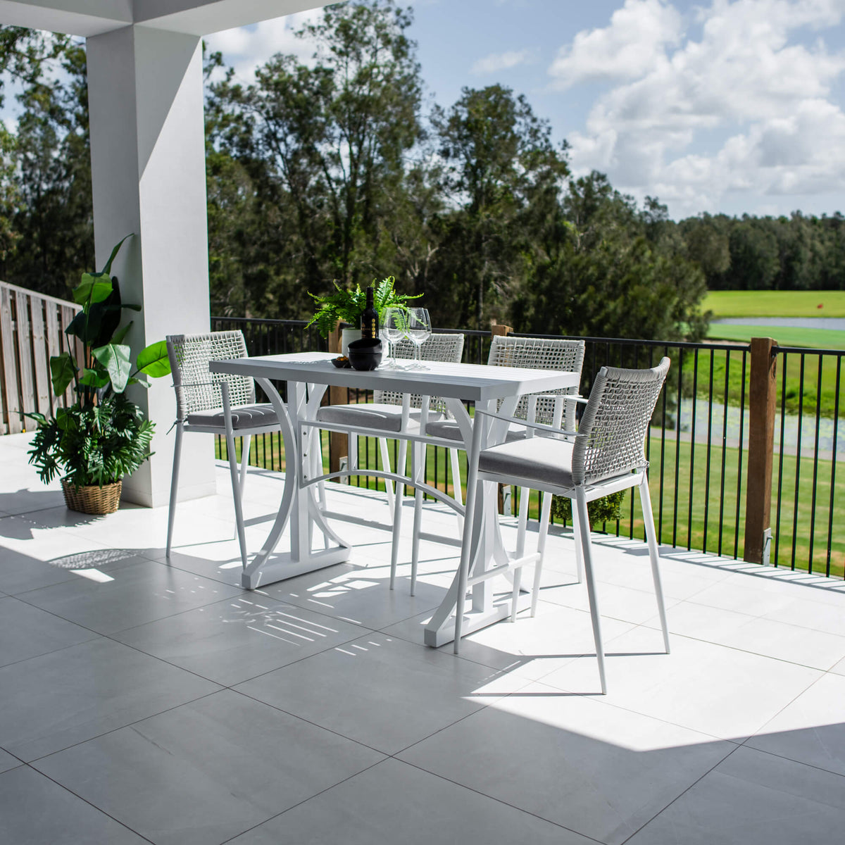 best-outdoor-furniture-Vienna Rope Bergen - 5pce (150x65) - Outdoor Bar Set #color_WHITE