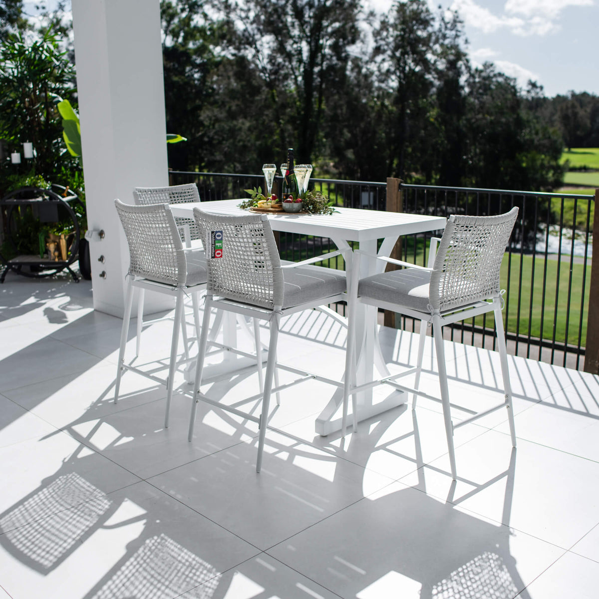 best-outdoor-furniture-Vienna Rope Bergen - 5pce (150x65) - Outdoor Bar Set #color_WHITE