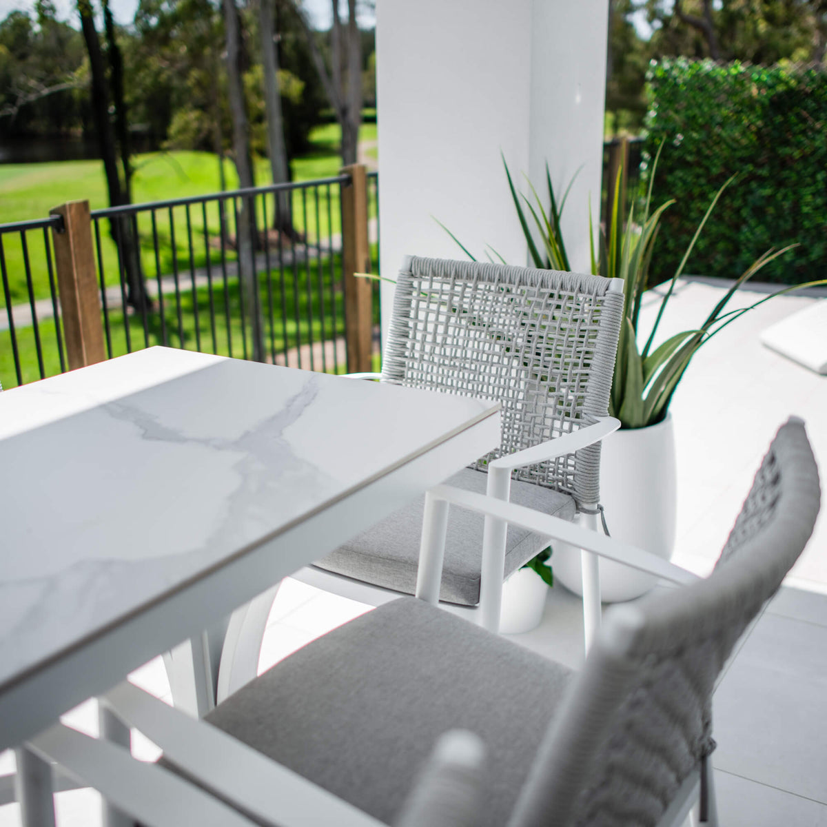 best-outdoor-furniture-Vienna Rope Malibu - 9pce (200x65) - Outdoor Bar Set #color_WHITE