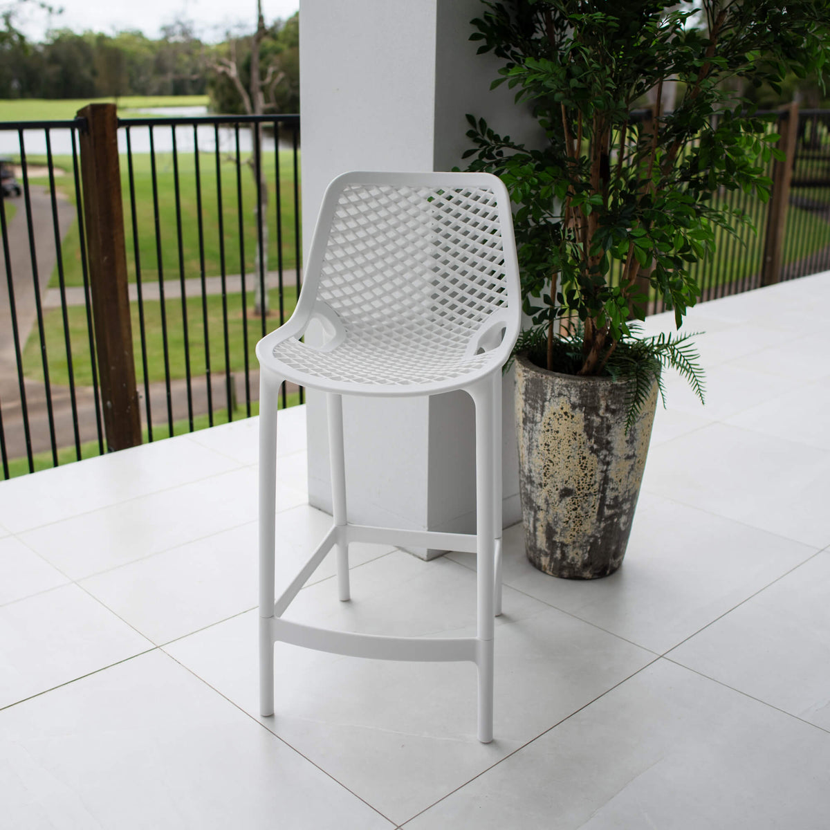 best-outdoor-furniture-Roma 65 - Outdoor Bar Stool #color_WHITE