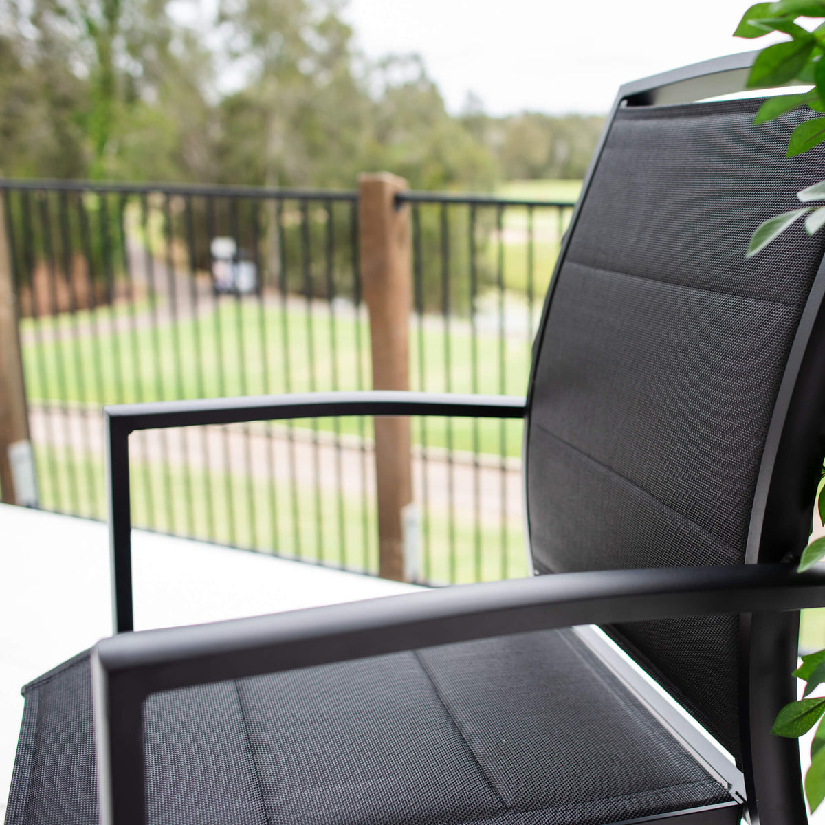 best-outdoor-furniture-Shelby - Bar Chair #color_BLACK