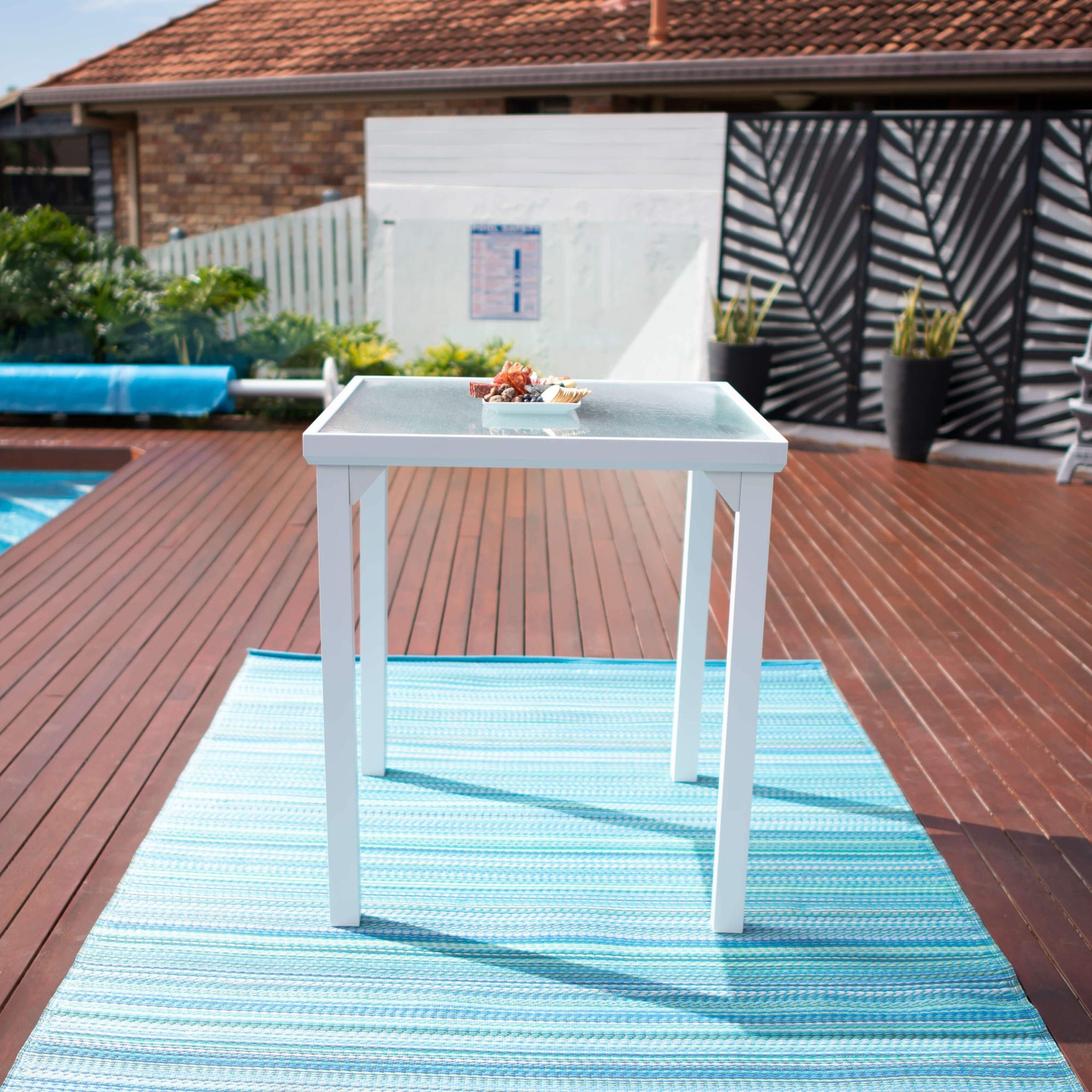 best-outdoor-furniture-Hudson - Outdoor Bar Table (90x90cm)