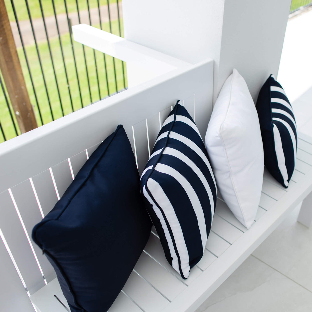 best-outdoor-furniture-Stella Plain 45 x 45cm - Outdoor Cushion