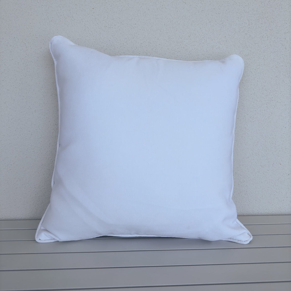 best-outdoor-furniture-Stella Plain 45 x 45cm - Outdoor Cushion