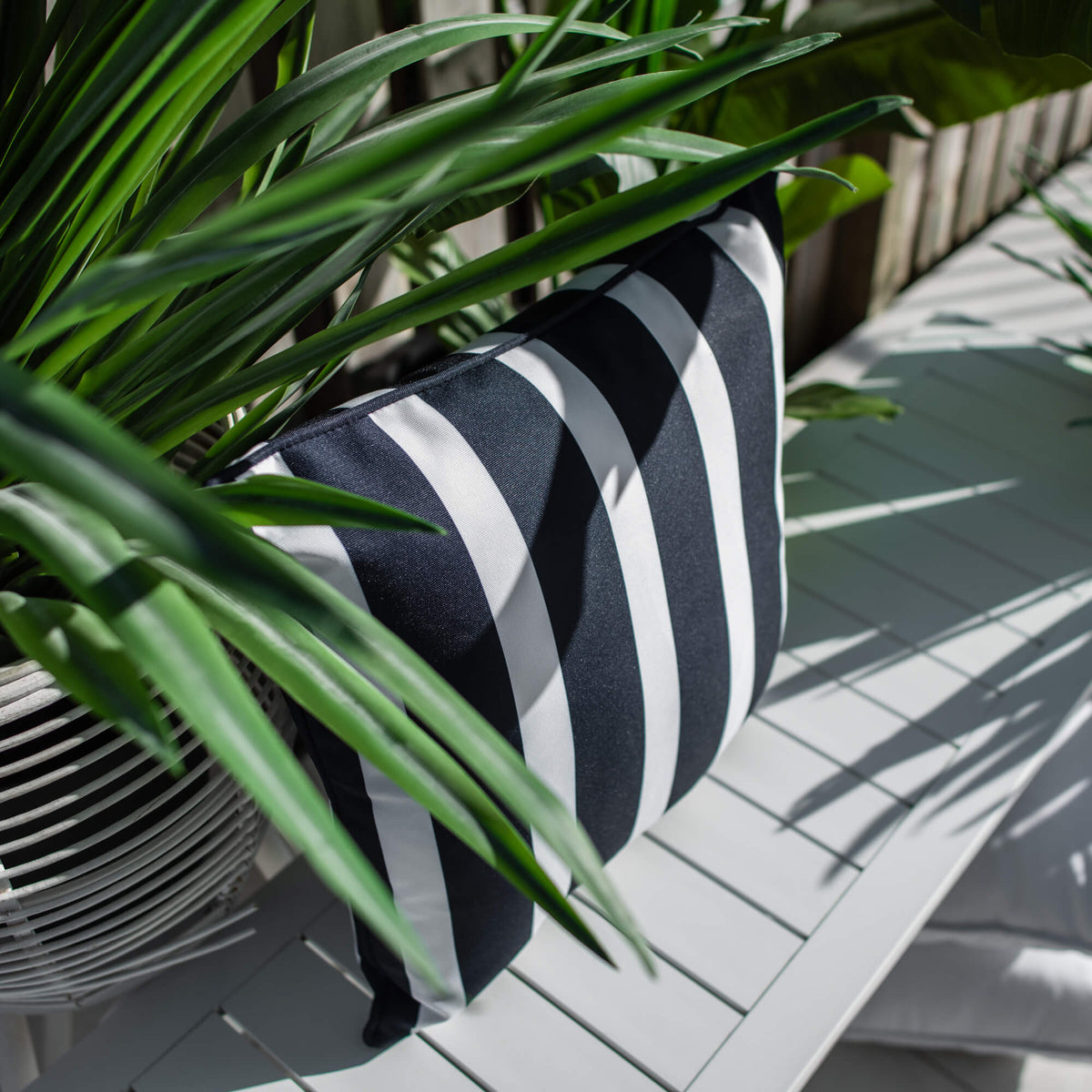 best-outdoor-furniture-Stella Stripe 45 x 45cm - Outdoor Cushion #color_NAVY-WHITE