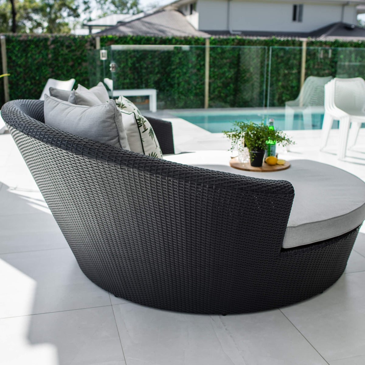 best-outdoor-furniture-Newport - Outdoor Daybed #color_BLACK