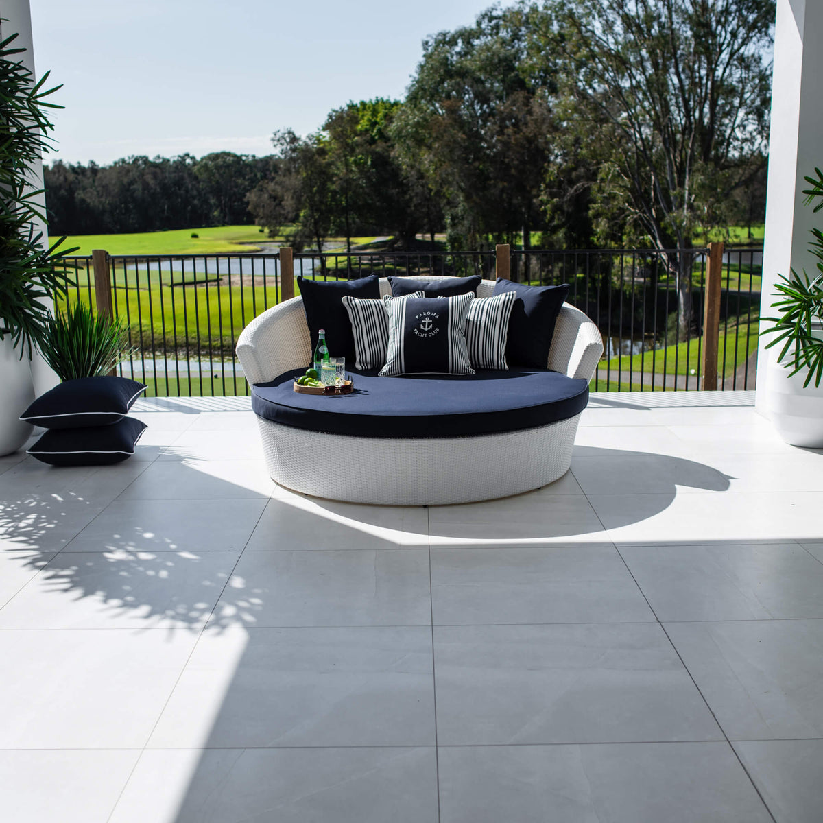 best-outdoor-furniture-Newport - Outdoor Daybed #color_NAVY