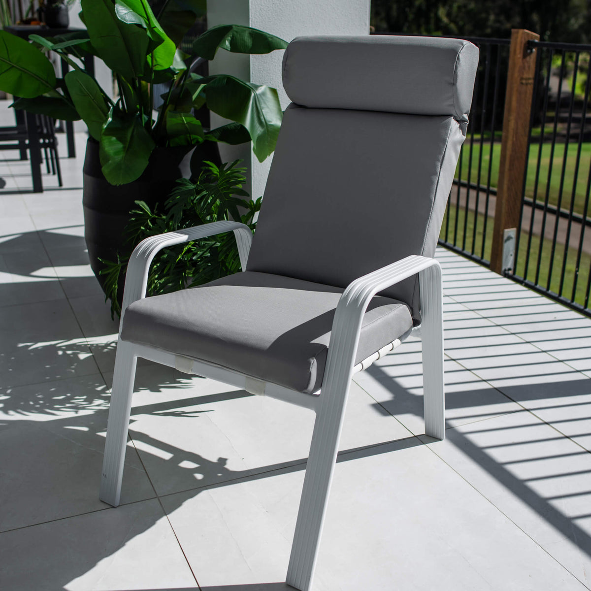 best-outdoor-furniture-Andorra - Outdoor Dining Chair #color_WHITE