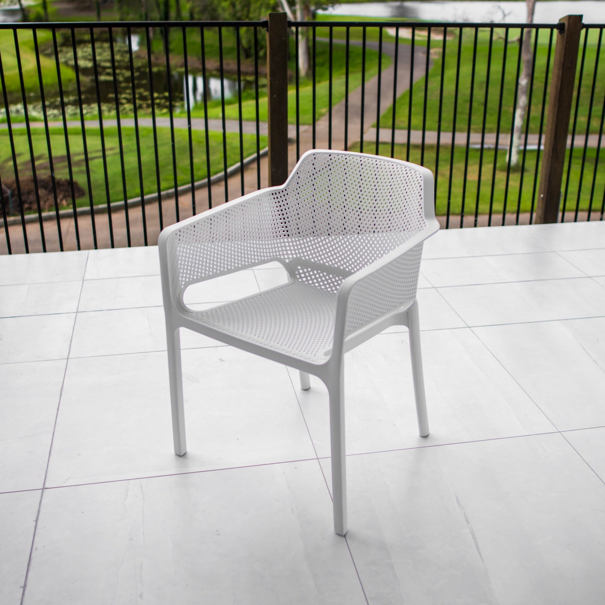 best-outdoor-furniture-Nero - Outdoor Chair