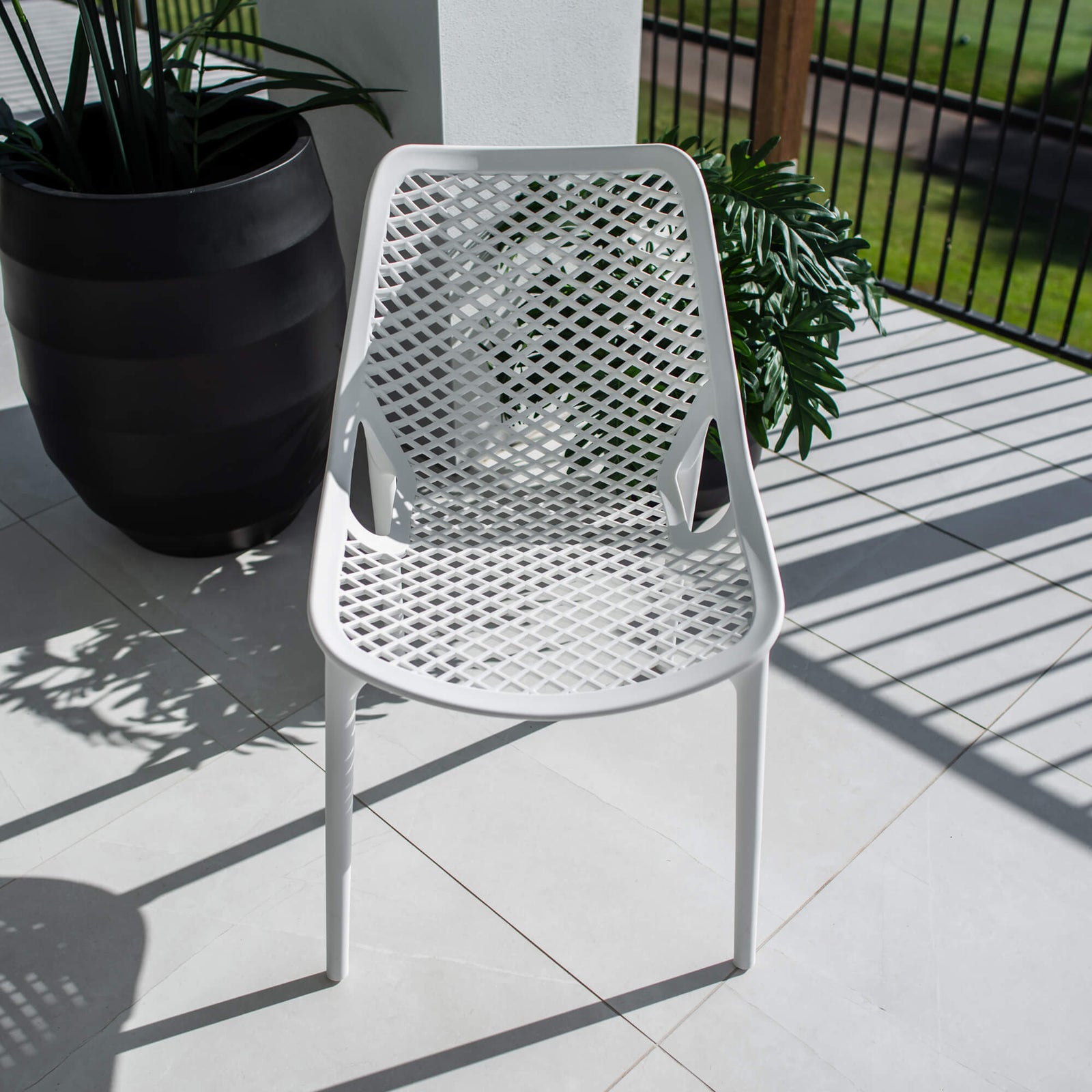 best-outdoor-furniture-Roma - Outdoor Chair #color_WHITE