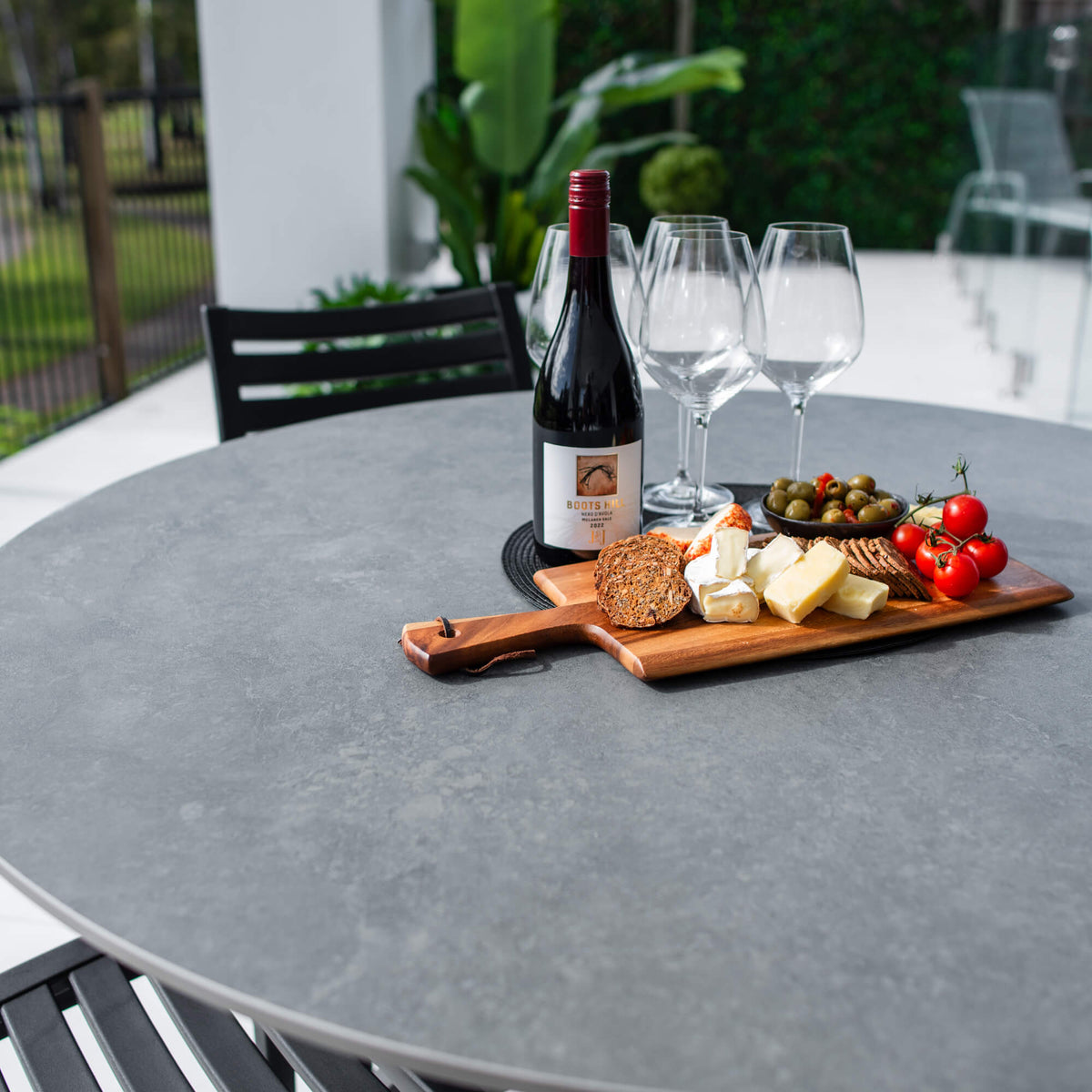 best-outdoor-furniture-Apollo Malibu Round - 5pce (120x120) - Outdoor Dining Set #color_BLACK