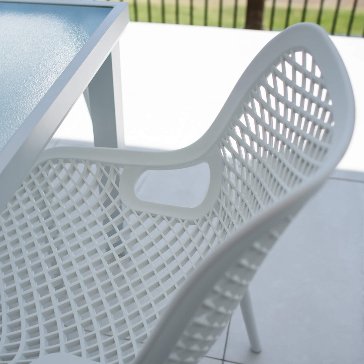 best-outdoor-furniture-Roma - Hudson - 5pce Outdoor dining Set (90cm) #color_WHITE