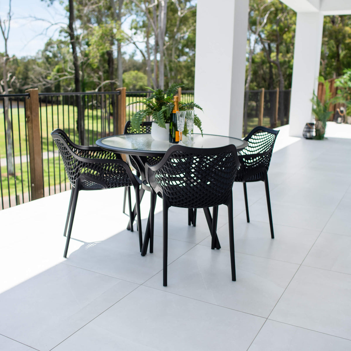 Roma XL/Coventry 105cm - 5pce Outdoor Dining Set
