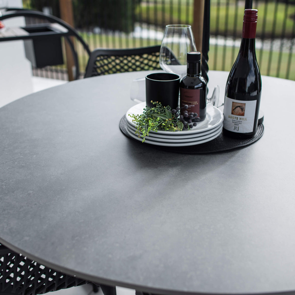 best-outdoor-furniture-Roma XL Malibu Round - 5pce (120x120) - Outdoor Dining Set #color_BLACK