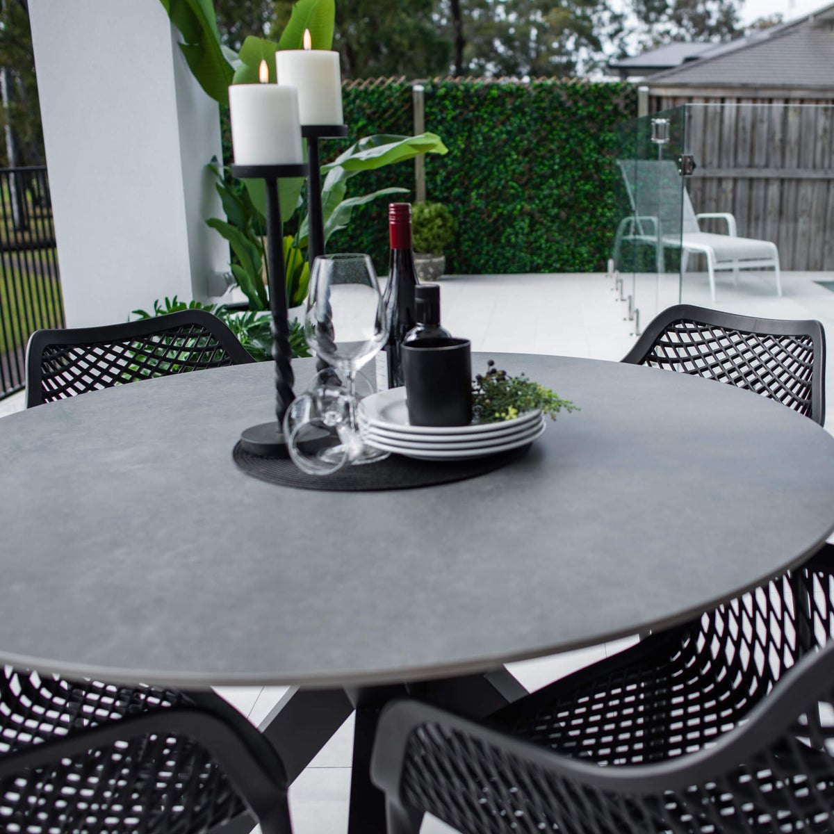 best-outdoor-furniture-Roma XL Malibu Round - 5pce (120x120) - Outdoor Dining Set #color_BLACK