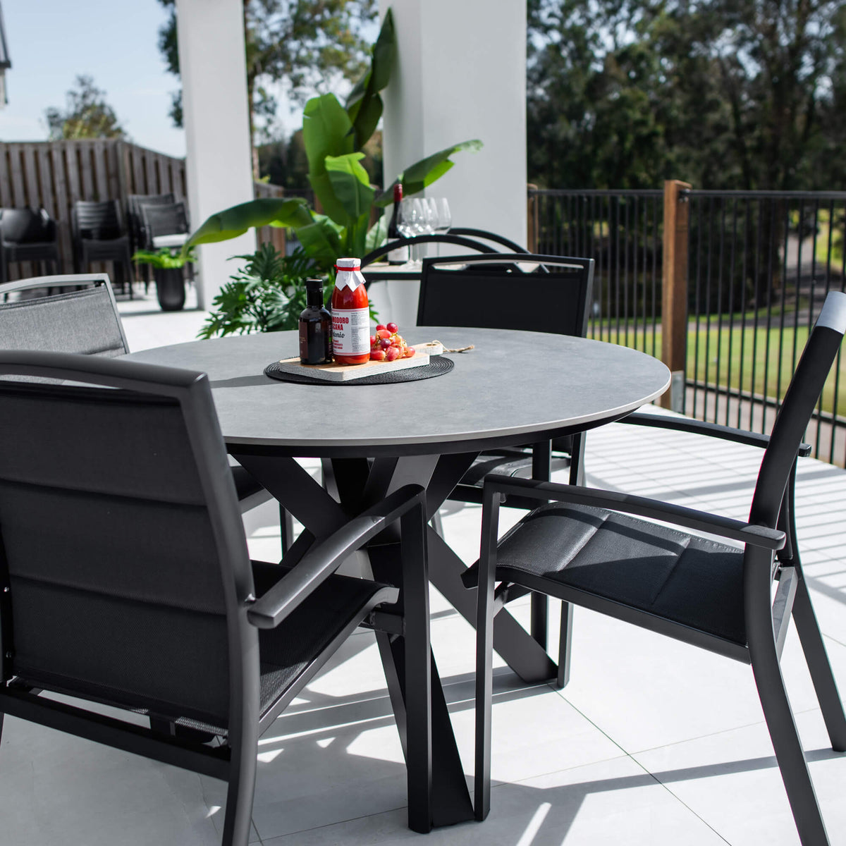 best-outdoor-furniture-Shelby Malibu Round - 5pce (120x120) - Outdoor Dining Set #color_BLACK
