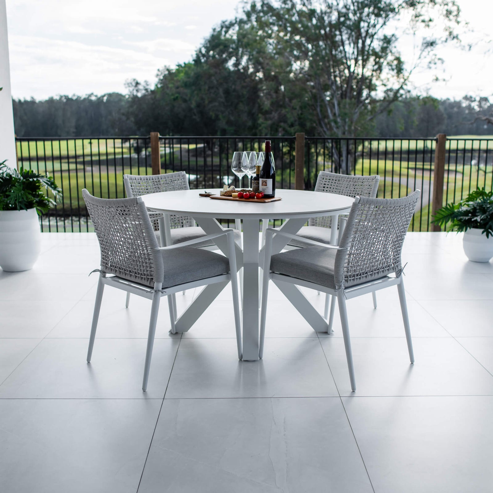 best-outdoor-furniture-Vienna Rope Malibu Round - 5pce (120x120) - Outdoor Dining Set #color_WHITE