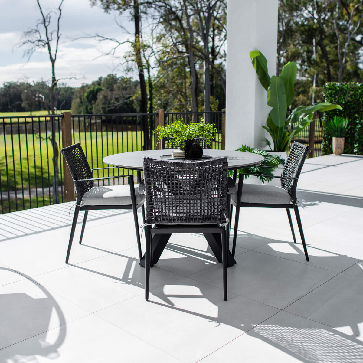 best-outdoor-furniture-Vienna Rope Malibu Round - 5pce (120x120) - Outdoor Dining Set #color_BLACK