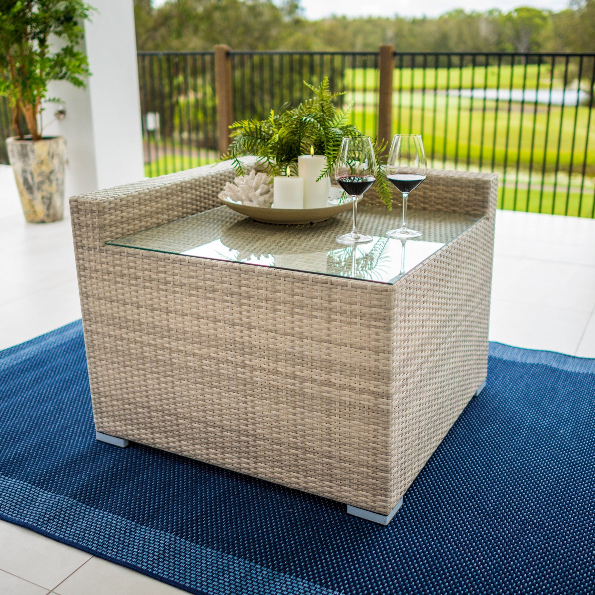 best-outdoor-furniture-Cuban Modular - Corner Table