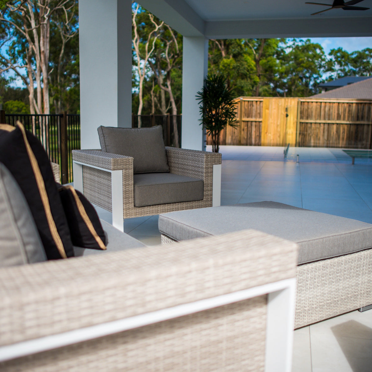 best-outdoor-furniture-Attitude/Otto - 4pce Outdoor Lounge Setting (Poly Fabric)