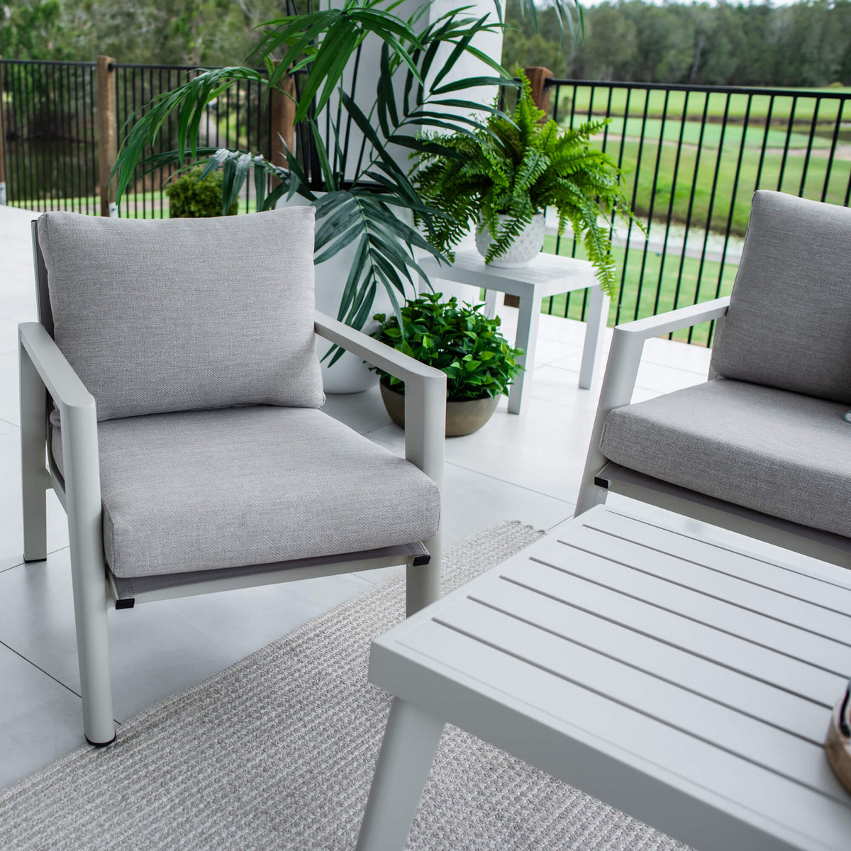 best-outdoor-furniture-Beachmont 3 - 4pce - Outdoor Lounge Setting