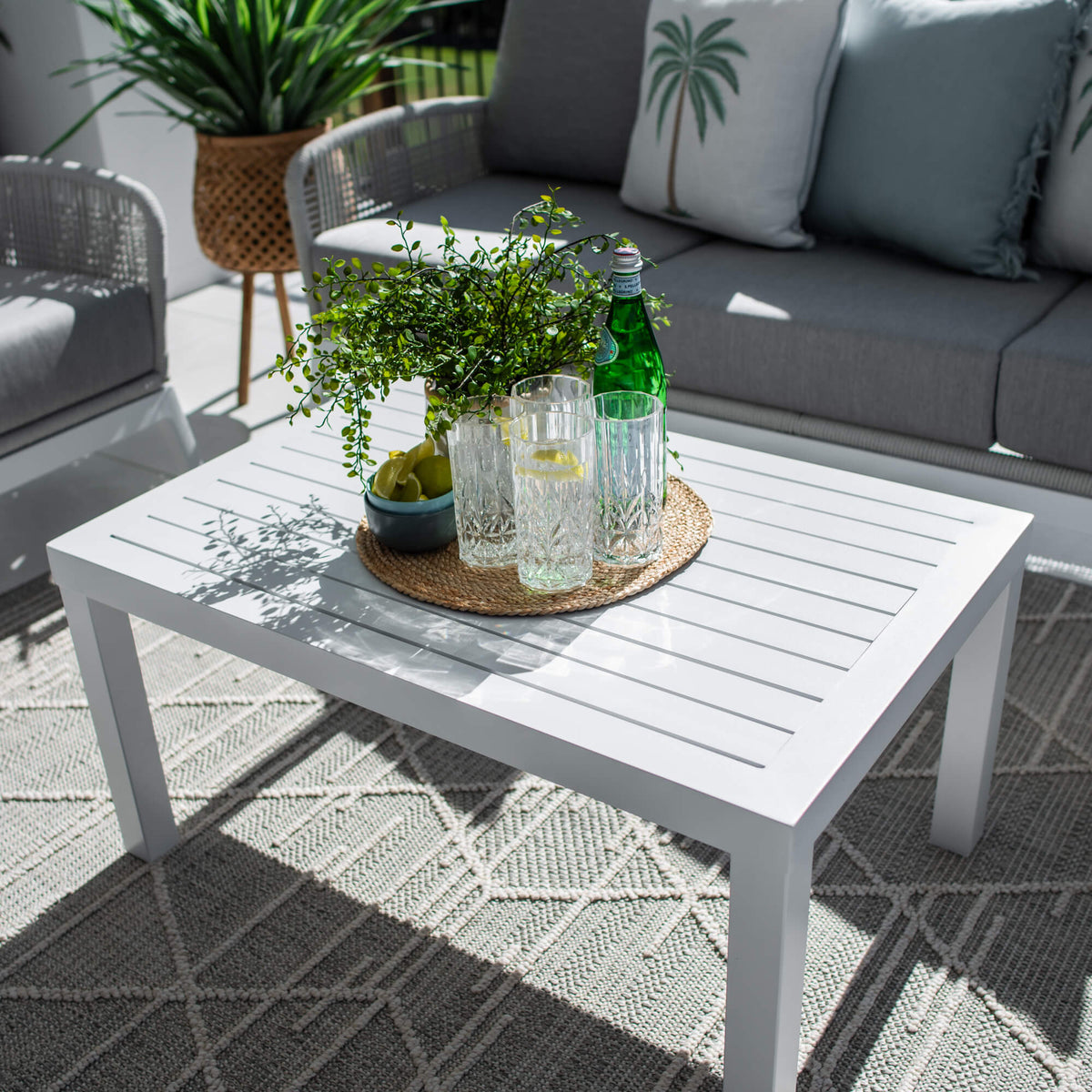 best-outdoor-furniture-Bella Rope 3 - 4pce - White/Grey Outdoor Lounge Setting #color_WHITE