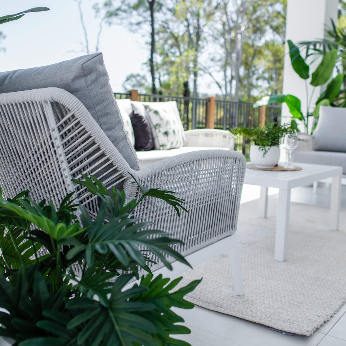 best-outdoor-furniture-Bella Rope 3 - 4pce - White/Grey Outdoor Lounge Setting #color_WHITE