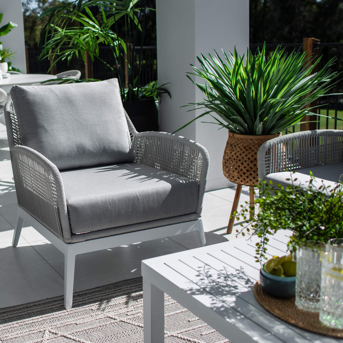 best-outdoor-furniture-Bella Rope 3 - 4pce - White/Grey Outdoor Lounge Setting #color_WHITE