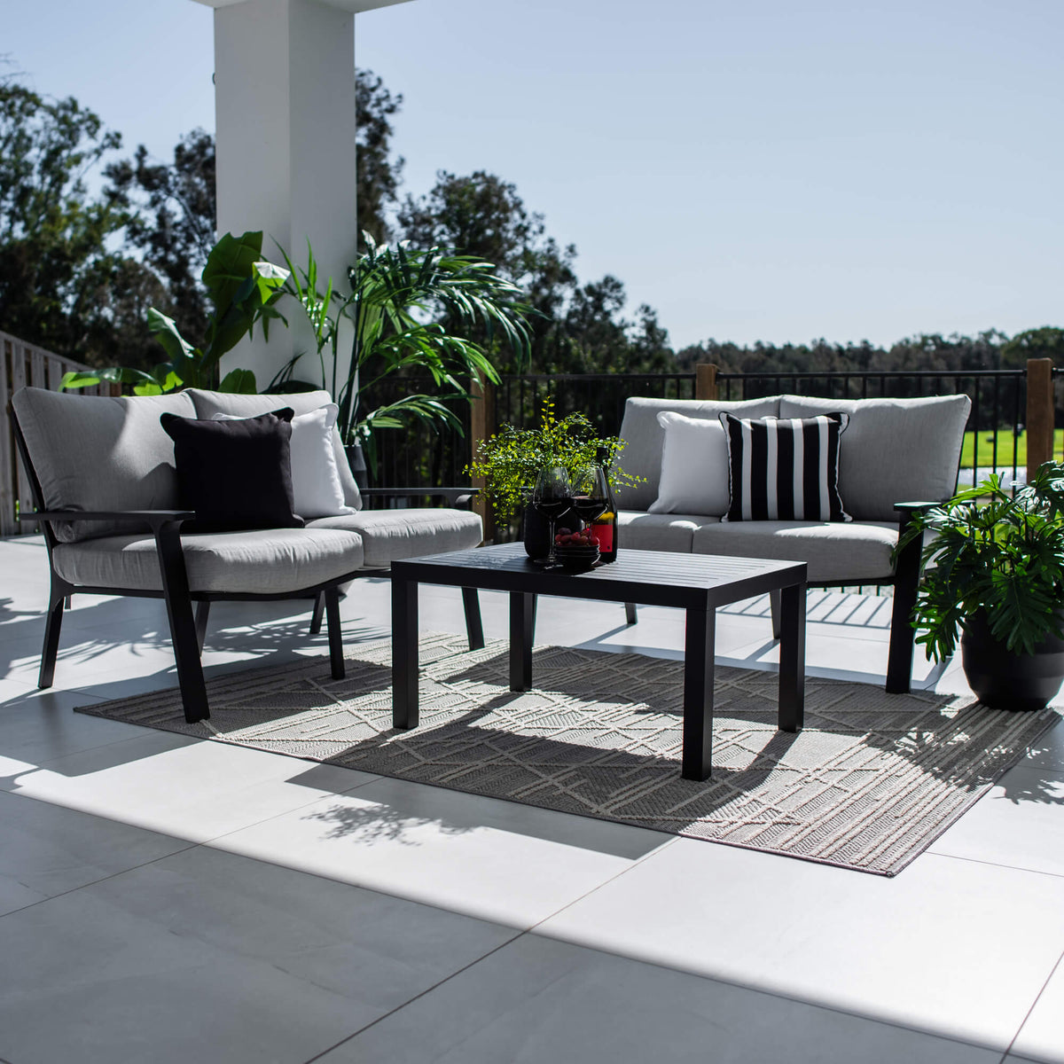 best-outdoor-furniture-Bermuda 2 - 3pce- Outdoor Lounge Setting #color_BLACK