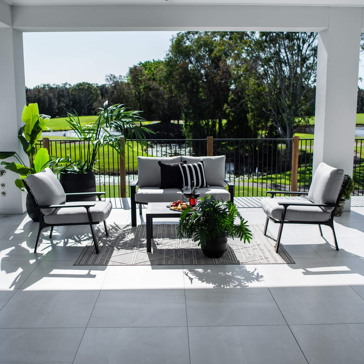 best-outdoor-furniture-Bermuda 2 - 4pce - Outdoor Lounge Setting #color_BLACK