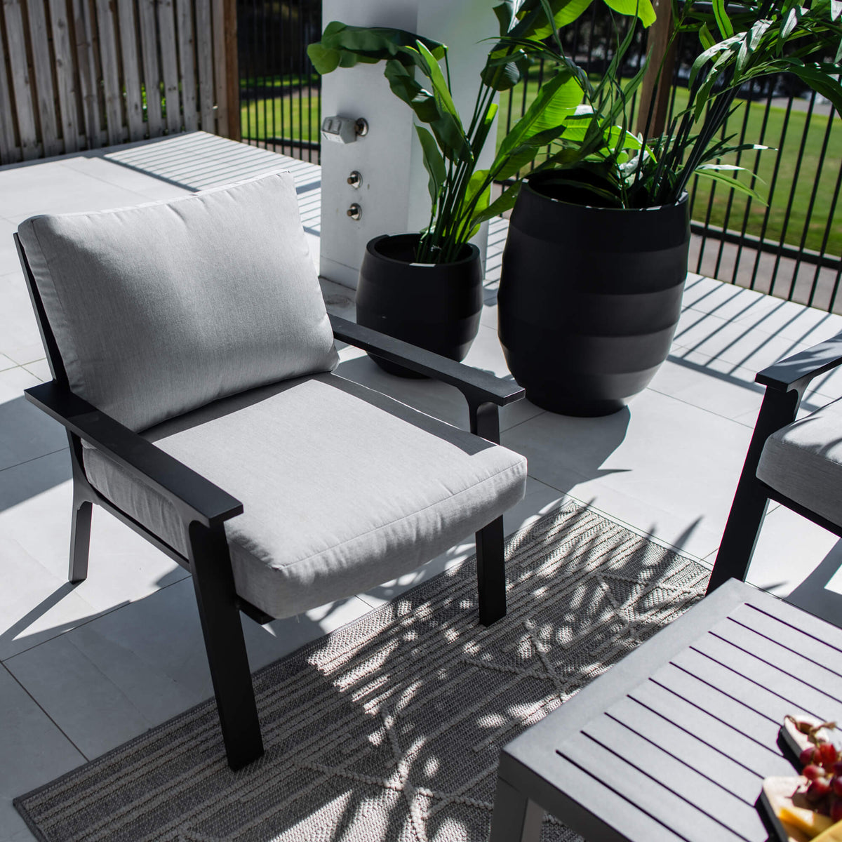 best-outdoor-furniture-Bermuda 2 - 4pce - Outdoor Lounge Setting #color_BLACK