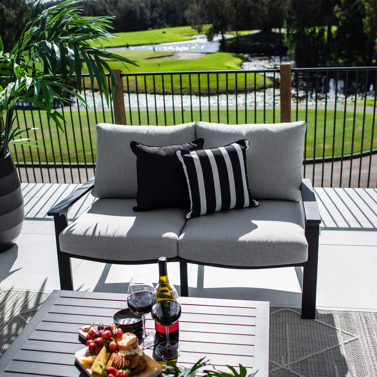 best-outdoor-furniture-Bermuda 2 - 4pce - Outdoor Lounge Setting #color_BLACK
