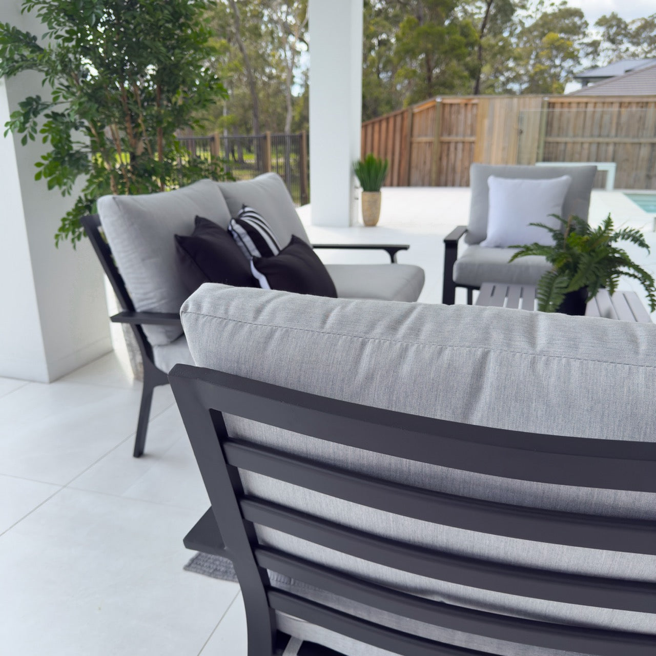 best-outdoor-furniture-Bermuda 2 - 4pce - Outdoor Lounge Setting #color_BLACK